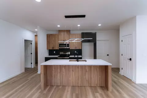 Kitchen - 1232 E Paragon Ave, Springfield, MO 65803 photo 1 of 4