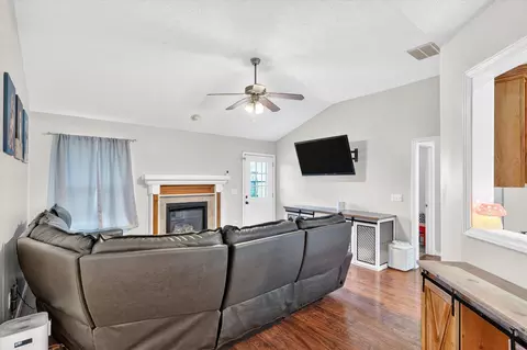 1203 E Chesapeake Dr, Ozark, MO 65721 photo 4