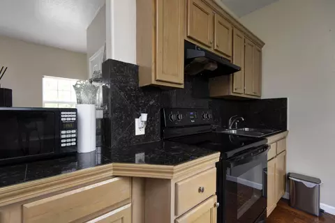 Kitchen - 293 Quarry Loop, Sparta, MO 65753 photo 5 of 5