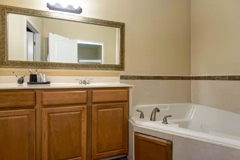 Bath - 293 Quarry Loop, Sparta, MO 65753 photo 5 of 5