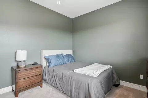 Bedroom - 4702 Cobble Creek Dr, Springfield, MO 65809 photo 6 of 9