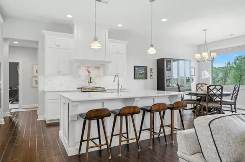 Kitchen - 4702 Cobble Creek Dr, Springfield, MO 65809 photo 1 of 7