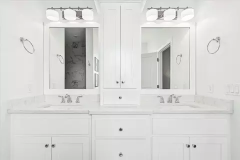 Bath - 4702 Cobble Creek Dr, Springfield, MO 65809 photo 1 of 8