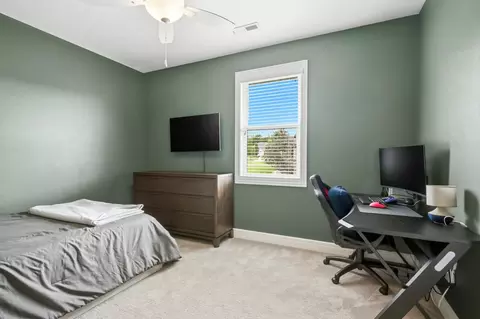 Bedroom - 4702 Cobble Creek Dr, Springfield, MO 65809 photo 5 of 9