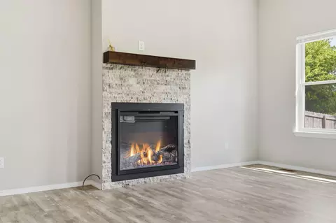 Living - 108 E Rosalie St, Strafford, MO 65757 photo 4 of 8