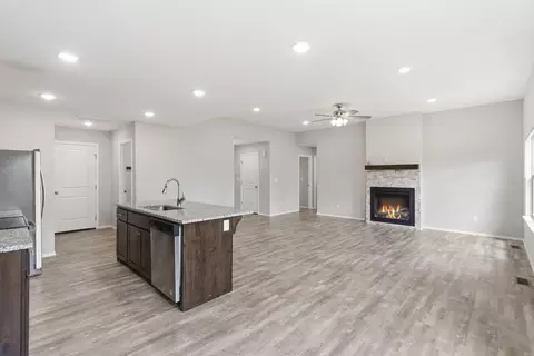 Living - 108 E Rosalie St, Strafford, MO 65757 photo 5 of 8