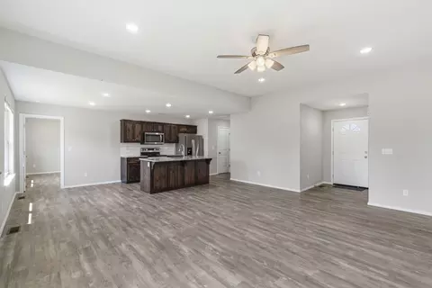 Living - 108 E Rosalie St, Strafford, MO 65757 photo 2 of 8