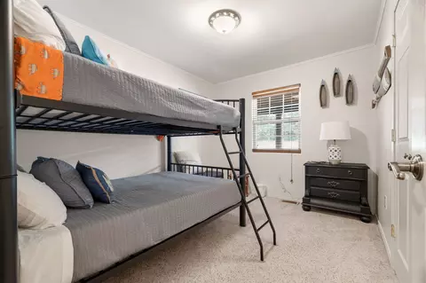Bedroom - 26809 Apache Ln, Shell Knob, MO 65747 photo 6 of 10