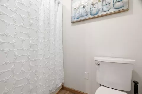 Bath - 26809 Apache Ln, Shell Knob, MO 65747 photo 3 of 7