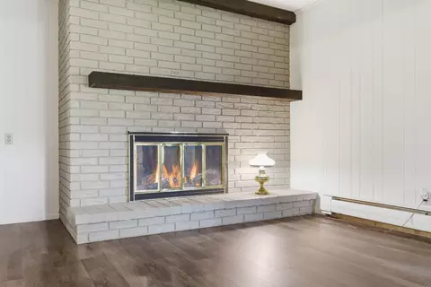 Living - 431 N Farm Road 205, Springfield, MO 65802 photo 5 of 10