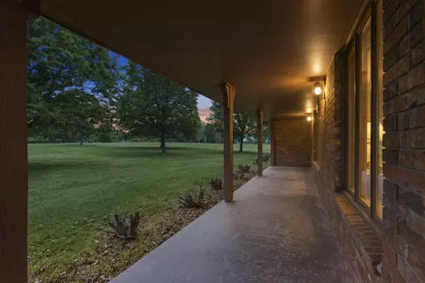 Exterior - 431 N Farm Road 205, Springfield, MO 65802 photo 5 of 24