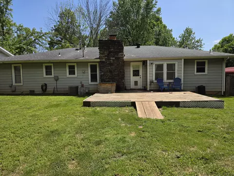 Exterior - 1511 W Berkeley St, Springfield, MO 65807 photo 4 of 5