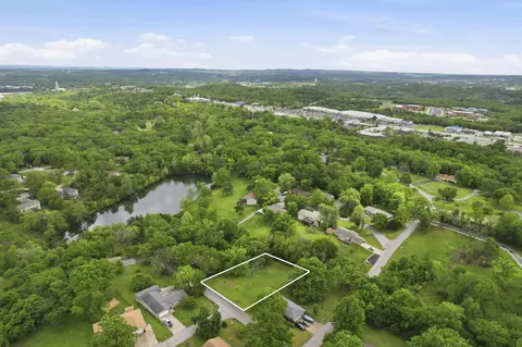 000 Old Glory Rd, Branson, MO 65616