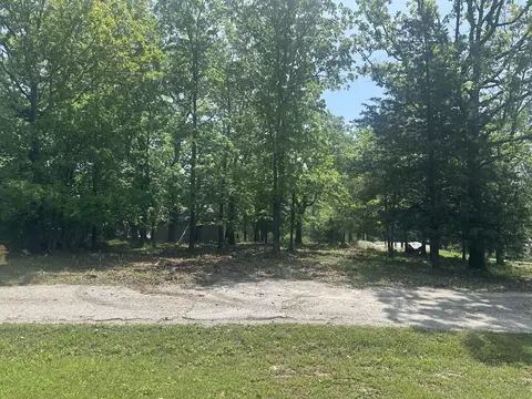 129 Oak Circle Cir, Rockaway Beach, MO 65740