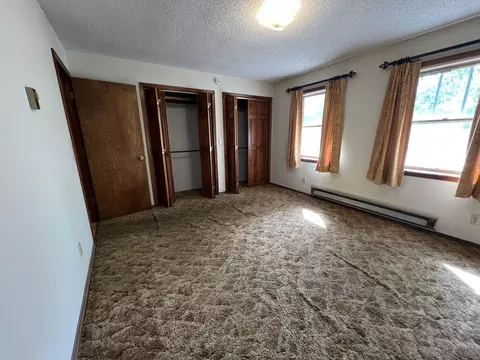 Bedroom - 9720 E State Highway Dd, Strafford, MO 65757 photo 6 of 8