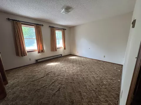 Bedroom - 9720 E State Highway Dd, Strafford, MO 65757 photo 8 of 8
