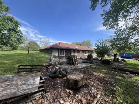 Exterior - 9720 E State Highway Dd, Strafford, MO 65757 photo 4 of 9