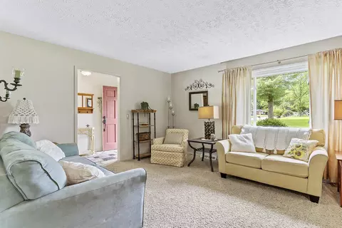 4446 S Holiday Ave, Springfield, MO 65810 photo 8