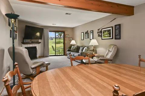 Dining - 267 Bunker Ridge Dr #6, Branson, MO 65616 photo 2 of 2