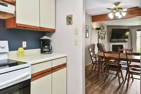 Kitchen - 267 Bunker Ridge Dr #6, Branson, MO 65616 photo 5 of 5