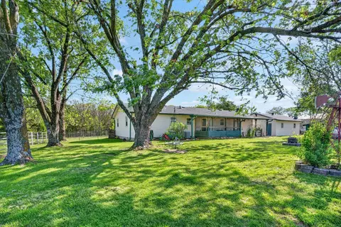 Exterior - 234 E Branch Rd, Macks Creek, MO 65786 photo 9 of 10