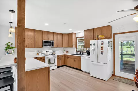 Kitchen - 234 E Branch Rd, Macks Creek, MO 65786 photo 2 of 7