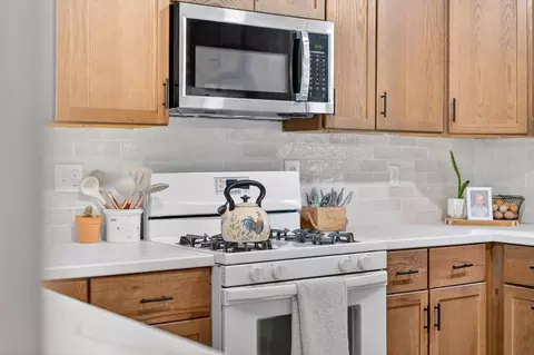 Kitchen - 234 E Branch Rd, Macks Creek, MO 65786 photo 4 of 7
