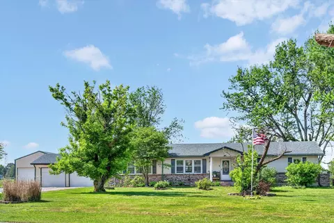 234 E Branch Rd, Macks Creek, MO 65786