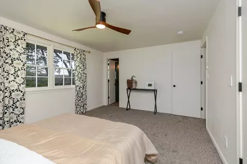 Bedroom - 3311 S Graystone Pl, Springfield, MO 65804 photo 2 of 6