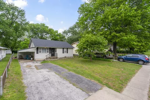 1037 N Fulbright Ave, Springfield, MO 65802 photo 2