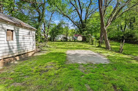 Exterior - 1617 W Lee St, Springfield, MO 65803 photo 7 of 7