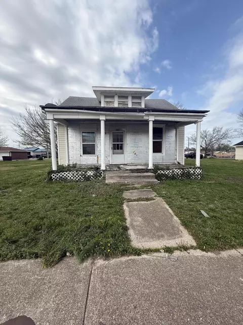 467 N Adams Ave, Lebanon, MO 65536