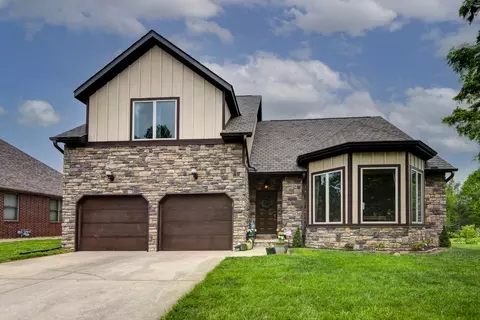 2343 W Dearborn St, Springfield, MO 65807