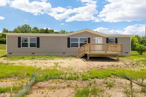 600 Tri-lakes Rd, Humansville, MO 65674