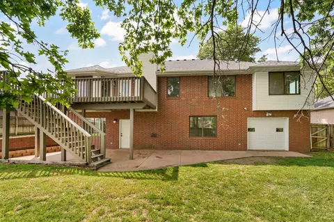 Exterior - 506 S Pepperhill Dr, Nixa, MO 65714 photo 9 of 13