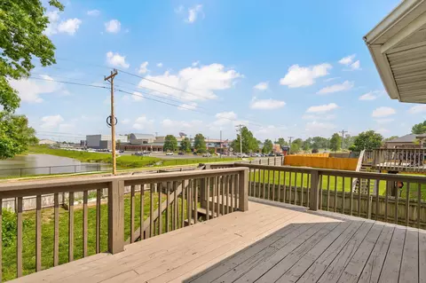 Exterior - 506 S Pepperhill Dr, Nixa, MO 65714 photo 5 of 13