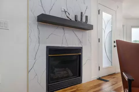 Entry Way - 506 S Pepperhill Dr, Nixa, MO 65714 photo 2 of 2