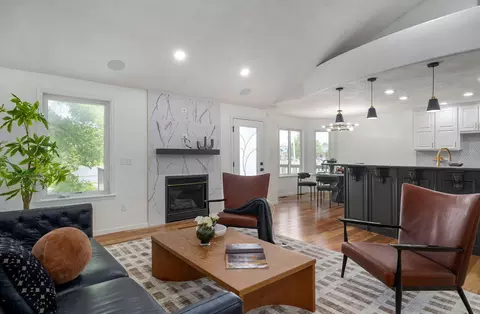 Living - 506 S Pepperhill Dr, Nixa, MO 65714 photo 1 of 5