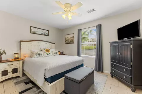 Bedroom - 440 Fall Creek Dr #4, Branson, MO 65616 photo 1 of 2