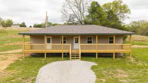 Exterior - 483-485 Foxden Dr, Gainesville, MO 65655 photo 1 of 6