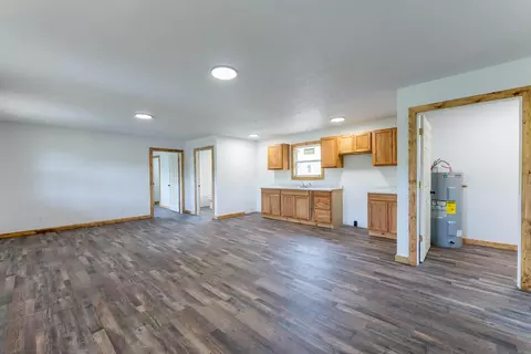 Living - 483-485 Foxden Dr, Gainesville, MO 65655 photo 3 of 4