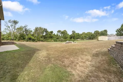 Exterior - 3443 W Hestand St, Springfield, MO 65803 photo 7 of 9