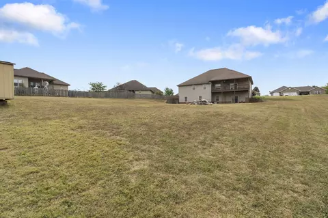 Exterior - 3443 W Hestand St, Springfield, MO 65803 photo 8 of 9