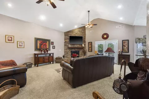 Living - 3443 W Hestand St, Springfield, MO 65803 photo 2 of 4