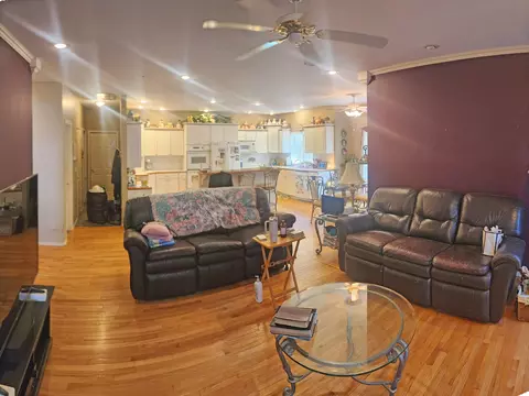 Living - 2016 Timberlake Rd, Branson, MO 65616 photo 3 of 3