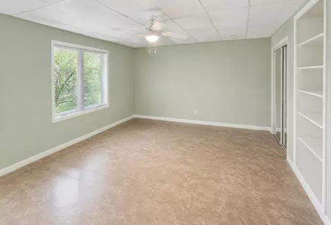 Bedroom - 2016 Timberlake Rd, Branson, MO 65616 photo 11 of 15
