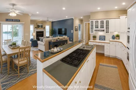 Kitchen - 2016 Timberlake Rd, Branson, MO 65616 photo 5 of 7