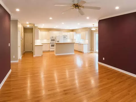 Living - 2016 Timberlake Rd, Branson, MO 65616 photo 12 of 17