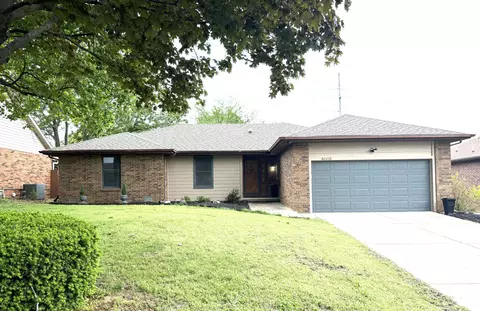 4008 S Belvedere Ct, Springfield, MO 65807