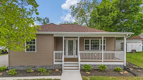 Other - 104 E 9th St, Willow Springs, MO 65793 photo 2 of 9